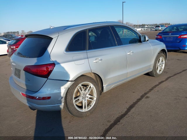 Audi Q5 2.0t Premium 2014 WA1LFAFP0EA001943 Image 4