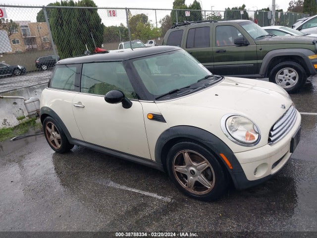2007 MINI COOPER WMWMF33507TL78334 Photo 0
