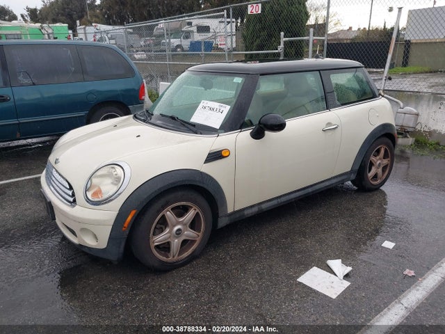 2007 MINI COOPER WMWMF33507TL78334 Photo 1