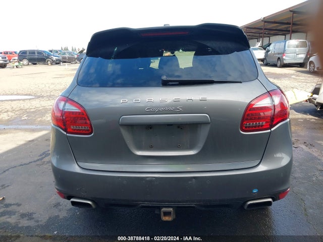 Porsche Cayenne Hybrid S 2014 WP1AE2A20ELA51097 Image 16