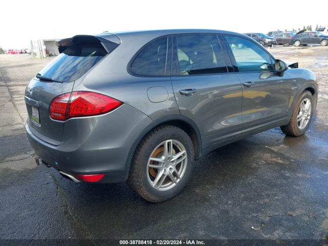 2014 PORSCHE CAYENNE HYBRID WP1AE2A20ELA51097 Photo 3