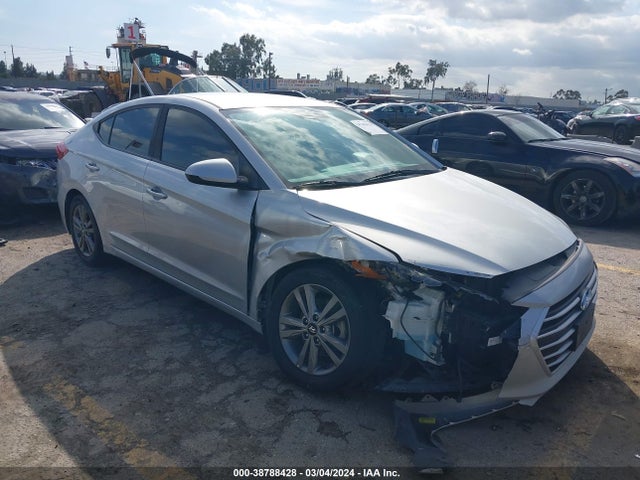 2018 5NPD84LF5JH309646 main image