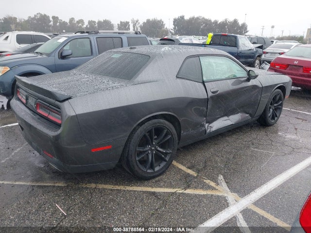 Dodge Challenger Sxt 2018 2C3CDZAG4JH166007 Image 4