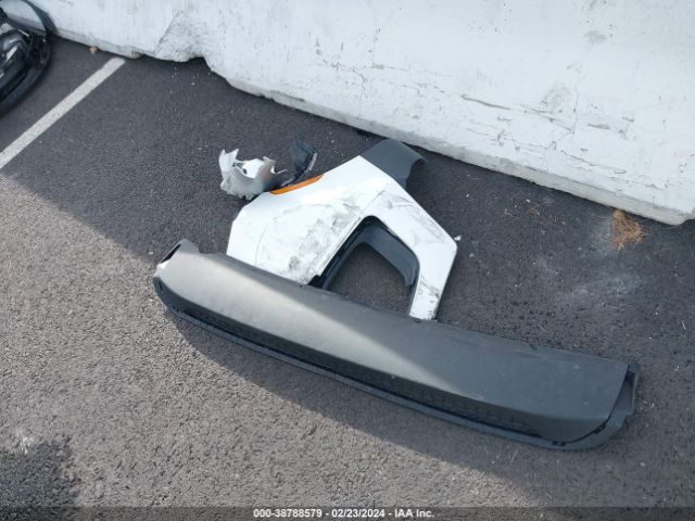 KNDJ23AU8N7835196 KIA SOUL LX