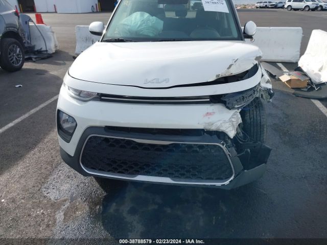 KNDJ23AU8N7835196 KIA SOUL LX