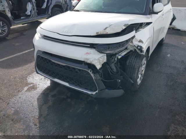 KNDJ23AU8N7835196 KIA SOUL LX