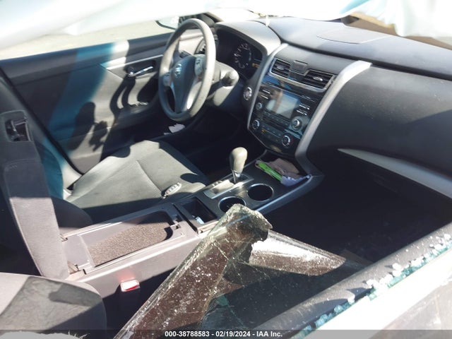 Nissan Altima 2.5 S 2015 1N4AL3AP3FN326465 Image 5