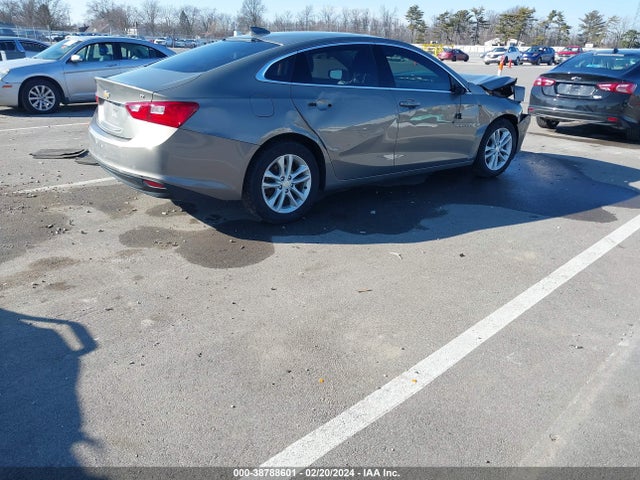 Chevrolet MALIBU LT 2018 1G1ZD5STXJF227901 Image 4