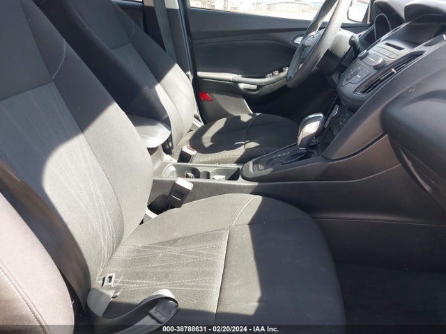 Ford FOCUS SE 2015 1FADP3K29FL299384 Image 5