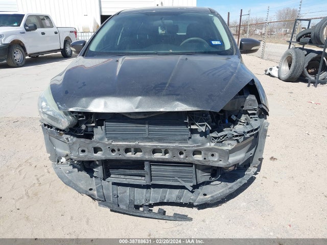 Ford FOCUS SE 2015 1FADP3K29FL299384 Image 6