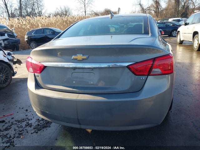 Chevrolet IMPALA 1LT 2018 2G1105S30J9135410 Image 16