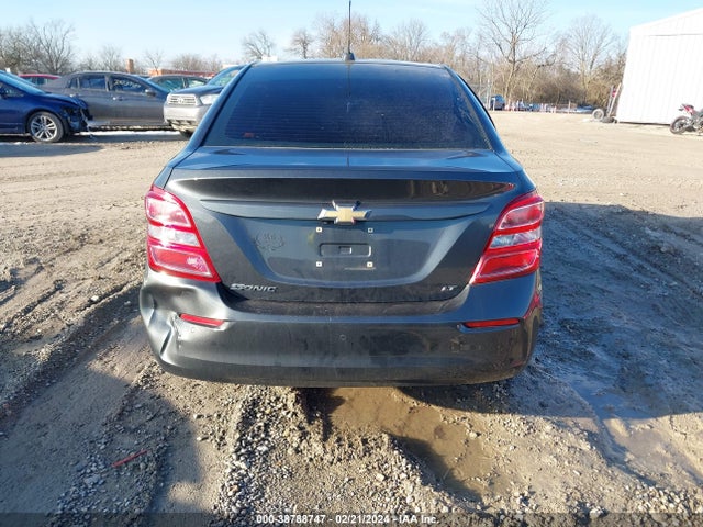 Chevrolet Sonic Lt Auto 2018 1G1JD5SH6J4104598 Image 16