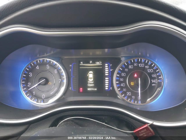 Chrysler 200 Limited Platinum 2016 1C3CCCAB5GN182169 Image 7