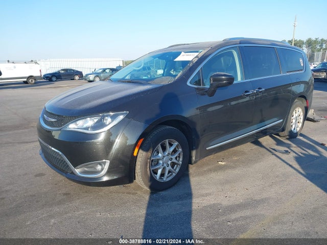 Chrysler Pacifica Touring L 2020 2C4RC1BG2LR269366 Image 2