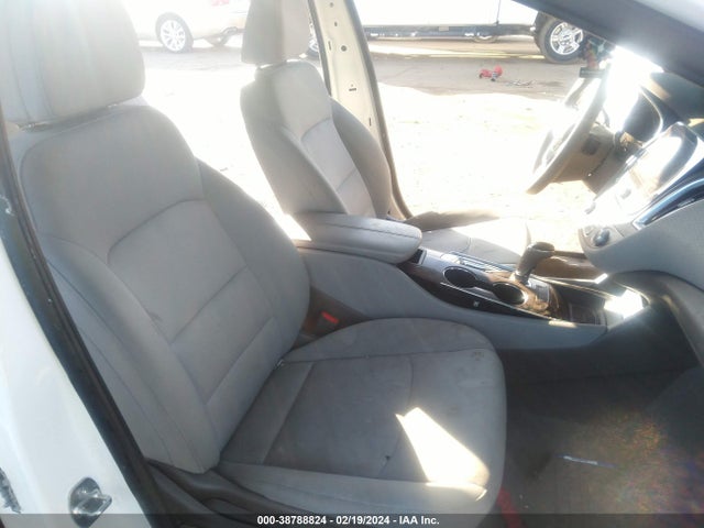 Chevrolet MALIBU LT 2019 1G1ZD5ST4KF209525 Image 5