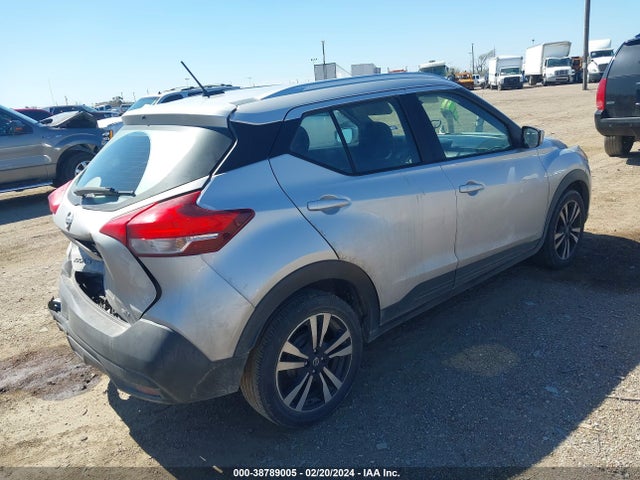 Nissan KICKS SV 2019 3N1CP5CU6KL548954 Image 4