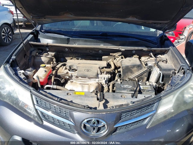 Toyota RAV4 LE 2015 2T3ZFREV2FW227175 Image 10