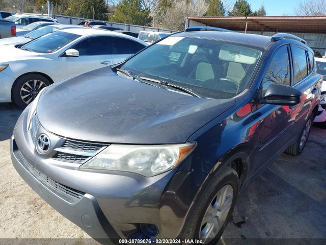 Toyota RAV4 LE 2015 2T3ZFREV2FW227175 Image 2