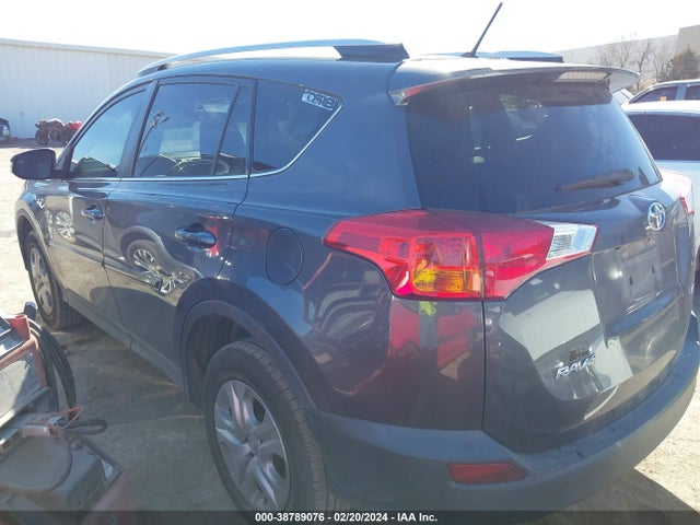 Toyota RAV4 LE 2015 2T3ZFREV2FW227175 Image 3