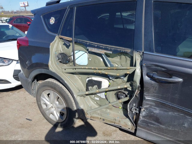 Toyota RAV4 LE 2015 2T3ZFREV2FW227175 Image 6