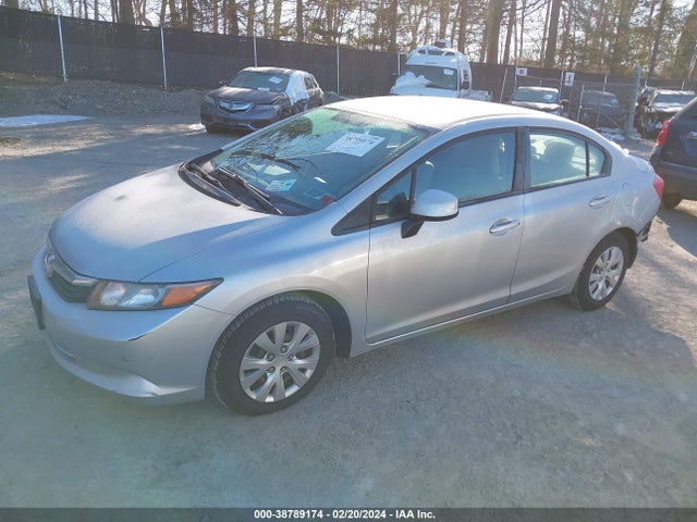38789174 :رقم المزاد ، 2HGFB2F53CH580963 vin ، 2012 Honda Civic Lx مزاد بيع