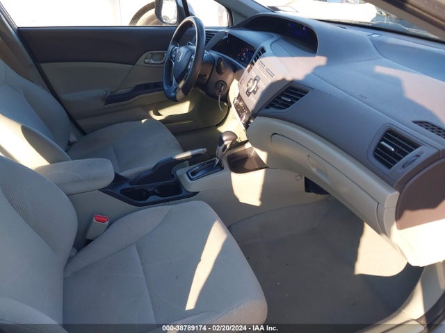 38789174 :رقم المزاد ، 2HGFB2F53CH580963 vin ، 2012 Honda Civic Lx مزاد بيع