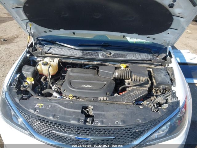 2C4RC1GG8HR643432 Chrysler Pacifica Limited