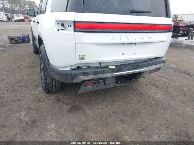 Продажа на аукционе авто 2023 Rivian R1s Adventure, vin: 7PDSGABA2PN014357, номер лота: 38789198