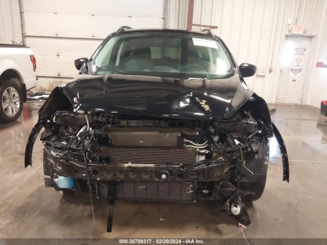 1FMCU9GD7HUD51583 Ford ESCAPE SE