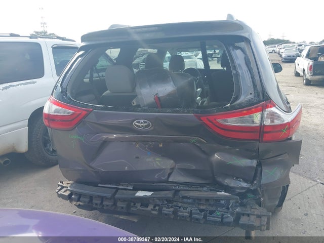 Toyota Sienna Le 8 Passenger 2017 5TDKZ3DC6HS775528 Image 16