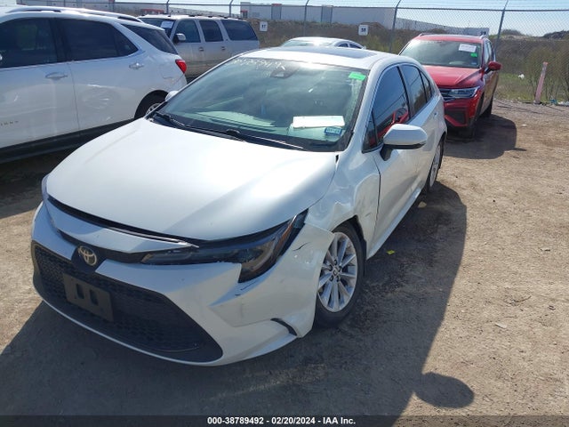 Toyota Corolla Xle 2020 JTDFPRAE5LJ040335 Image 2