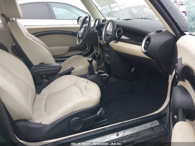 2011 MINI COOPER S WMWSV3C56BTY24098 Photo 4