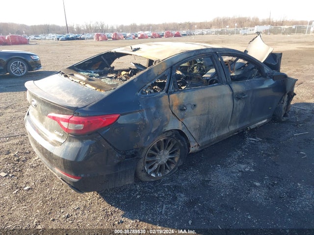 Hyundai Sonata Limited 2015 5NPE34AF0FH234822 Image 4