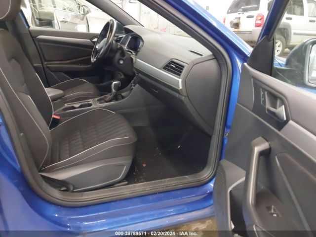 3VWBM7BUXNM016164 Volkswagen Jetta 1.5t Sport