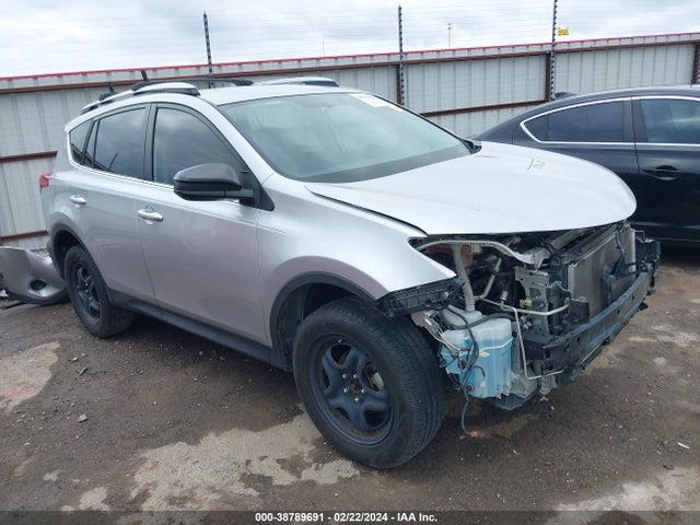 Toyota RAV4 LE 2015 JTMZFREV1FJ045644 Image 1