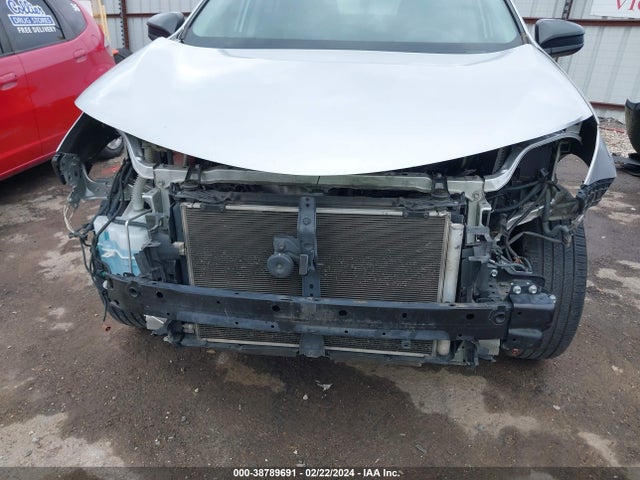 Toyota RAV4 LE 2015 JTMZFREV1FJ045644 Image 6