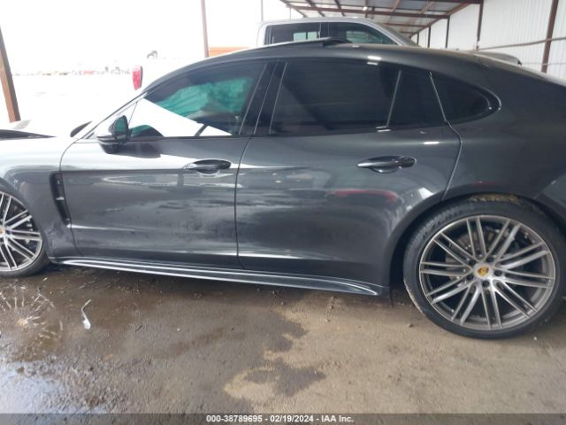 WP0AB2A78JL135572 Porsche Panamera 4s