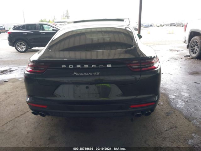 WP0AB2A78JL135572 Porsche Panamera 4s