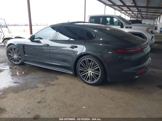 WP0AB2A78JL135572 Porsche Panamera 4s