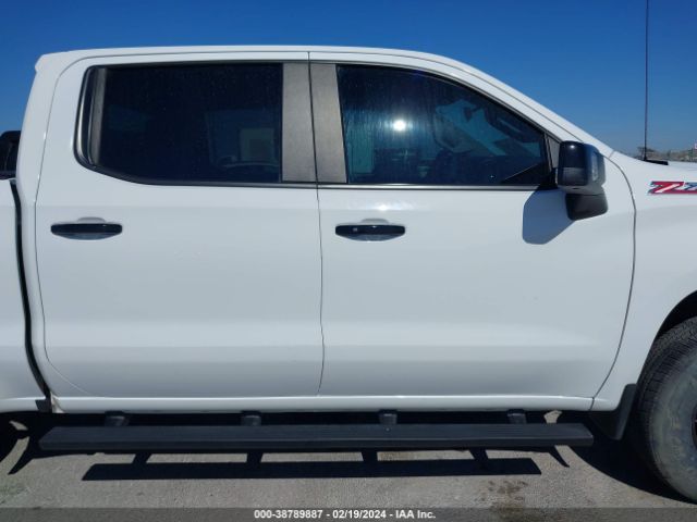 3GCPYFEL0NG171864 Chevrolet Silverado 1500 Ltd 4wd  Short Bed Lt Trail Boss