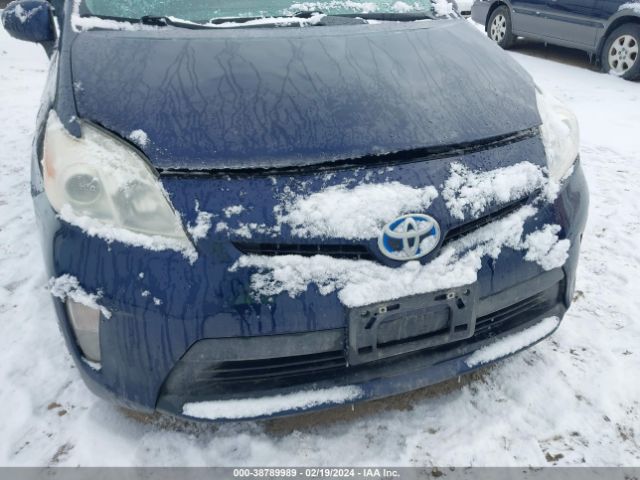 JTDKN3DU1F0395713 Toyota Prius Two