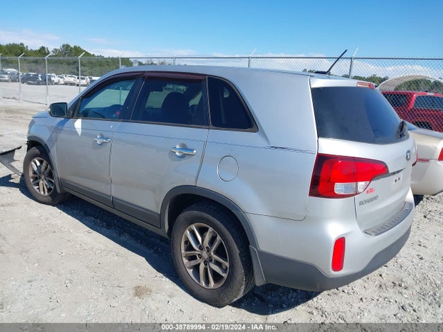 KIA SORENTO LX 2015 5XYKT3A68FG626211 Image 3