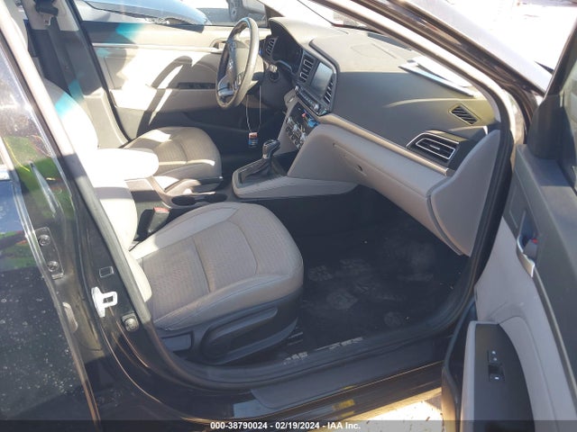 Hyundai Elantra Limited 2019 5NPD84LF2KH404568 Image 5