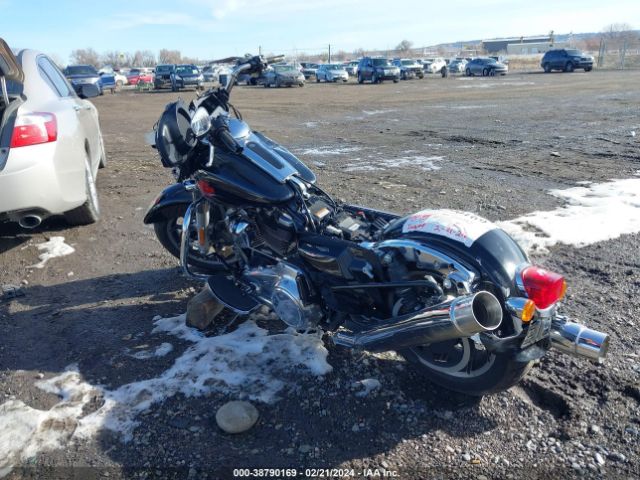 2022 HARLEY-DAVIDSON FLHT 1HD1FVC1XNB636357 Photo 2