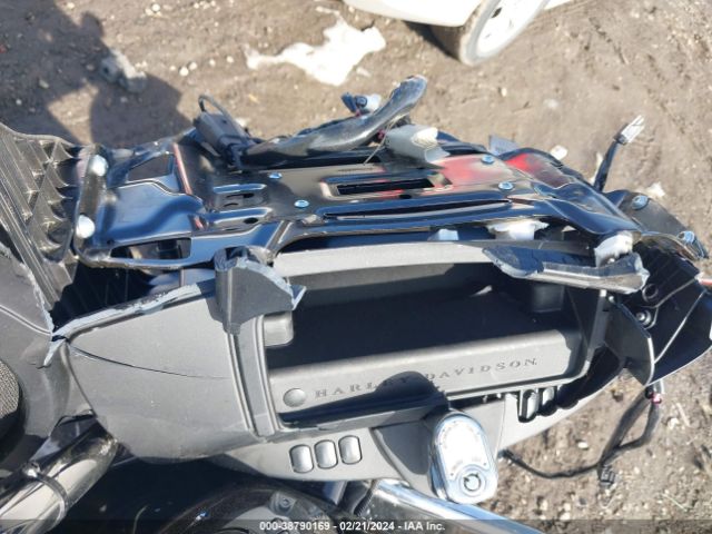 2022 HARLEY-DAVIDSON FLHT 1HD1FVC1XNB636357 Photo 6