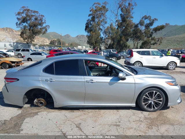Toyota CAMRY SE 2018 4T1B11HK3JU604634 Image 13