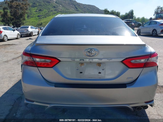 Toyota CAMRY SE 2018 4T1B11HK3JU604634 Image 16