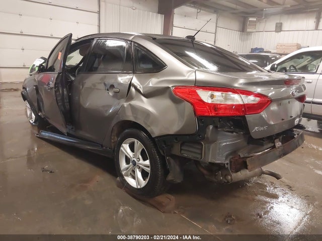 Ford FOCUS SE 2014 1FADP3F27EL373202 Image 3