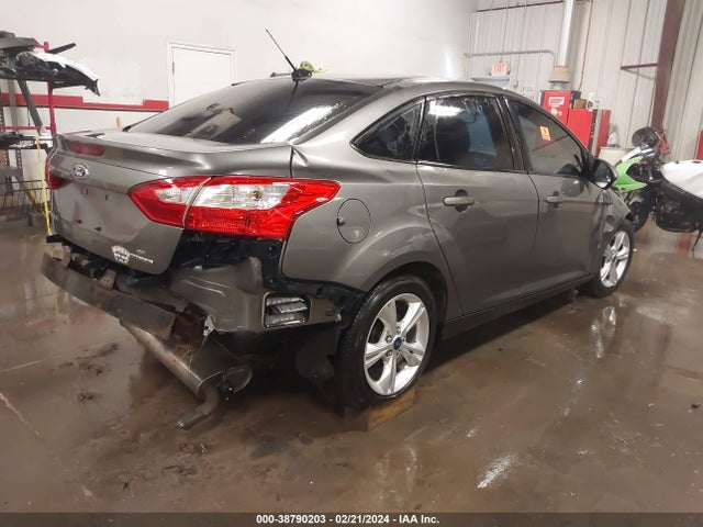 Ford FOCUS SE 2014 1FADP3F27EL373202 Image 4