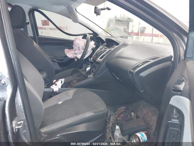 Ford FOCUS SE 2014 1FADP3F27EL373202 Image 5
